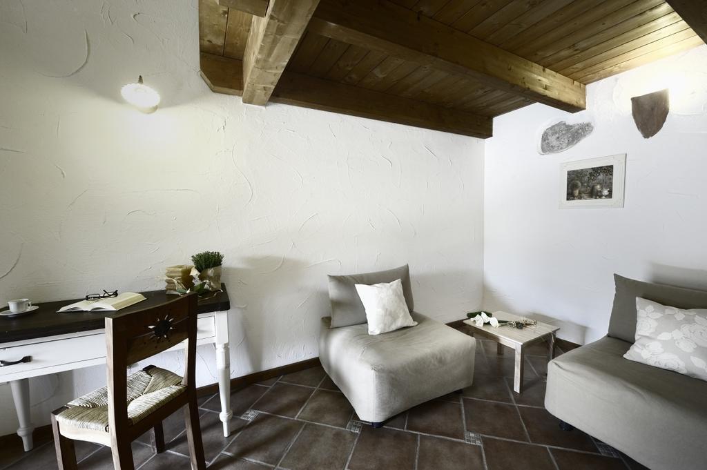 Il Giardino Degli Aranci Bed & Breakfast Mores Bilik gambar