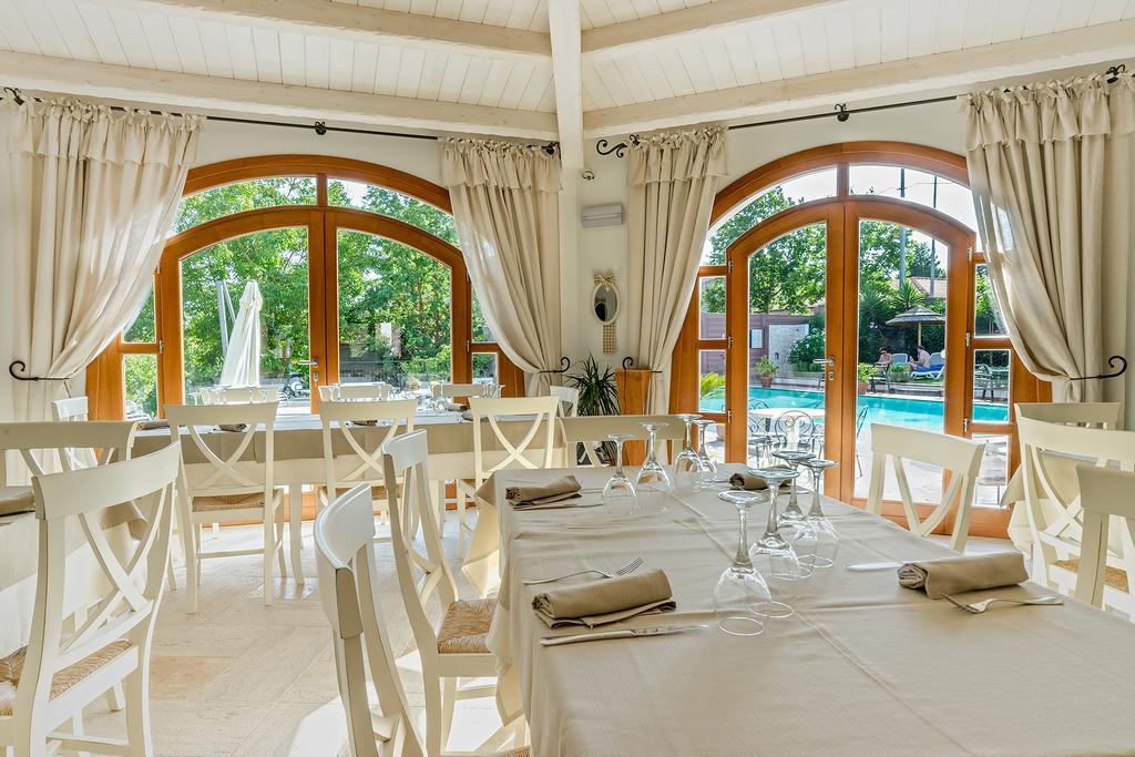 Il Giardino Degli Aranci Bed & Breakfast Mores Luaran gambar
