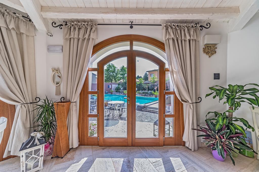 Il Giardino Degli Aranci Bed & Breakfast Mores Luaran gambar